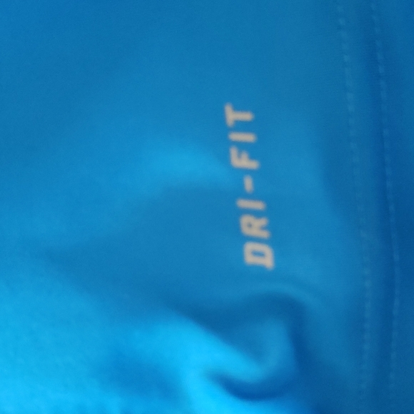 2 NIKE Dri-fit shirts. Boys size Large - Picture 6 of 6